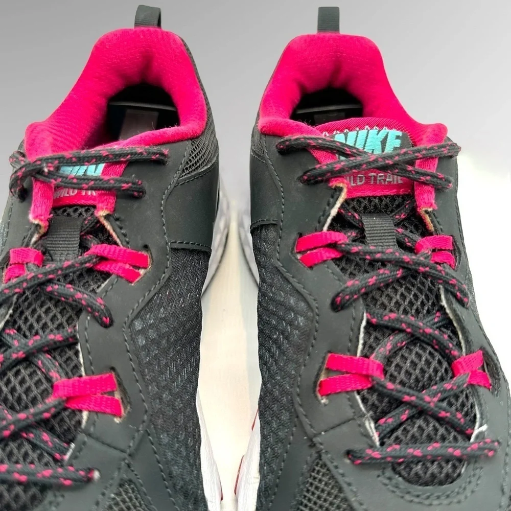 Nike Wild Trail  Womens Trail Running Shoes Black Pink 643074-001 Size 10
